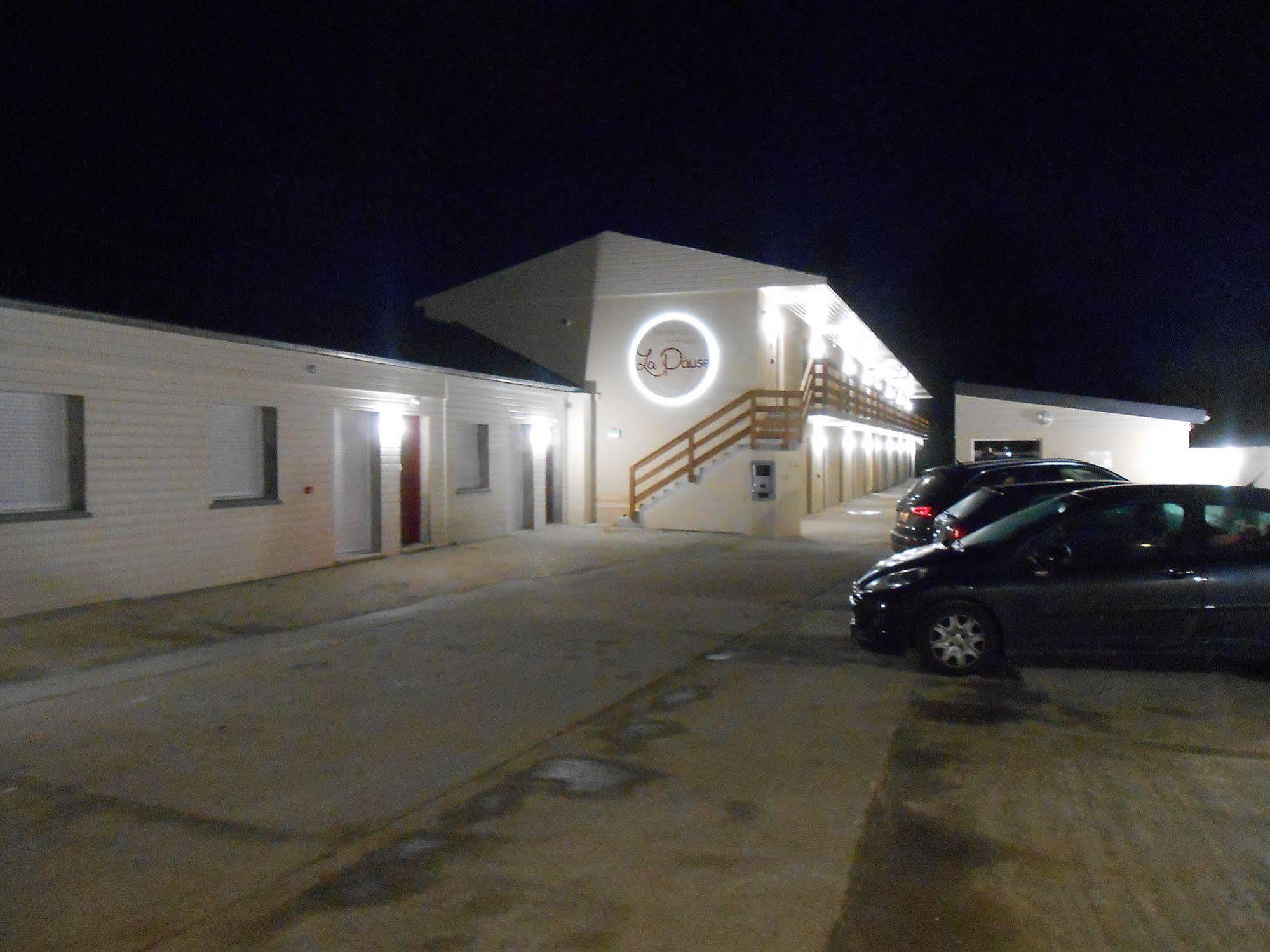 La Pause Évreux Exterior foto